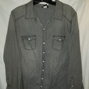Torrid grayish button up top size 1